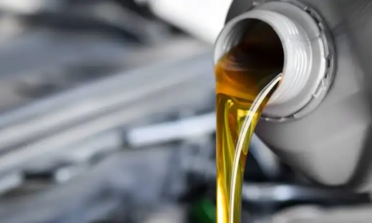 Memilih jenis oli mobil, Sumber: gstatic.com