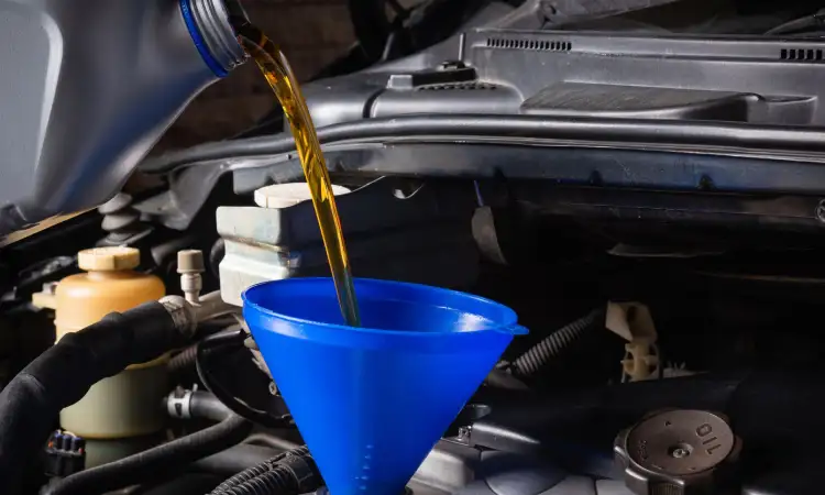 Pergantian oli mobil, Sumber: performancegarage.com.au